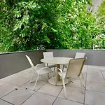 Arena Park Apart-hotel 3*