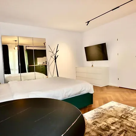 Aparthotel Arena Park 4*