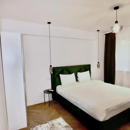 מלון דירות Arena Park