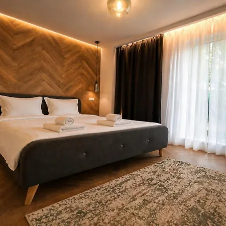 Arena Park Aparthotel 3*